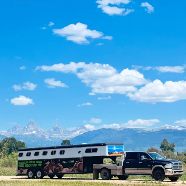 𝐖𝐡𝐚𝐭 𝐚 𝐕𝐢𝐞𝐰!...and that Rock formation ain't half bad either. 😏🟢🏴

ABI Rodeo Ride is making a stop in Eastern Idaho for the Tetonia Rodeo this weekend.🤠🛻🐴

Come check out our arena drag in action and meet the fine folks from @big_bucks_prorodeo . They know how to put on a show and they have the best footing too.💪👀

#ABetterWay #toRodeo #ProofisintheFooting #GrandTetons #TR3rodeo